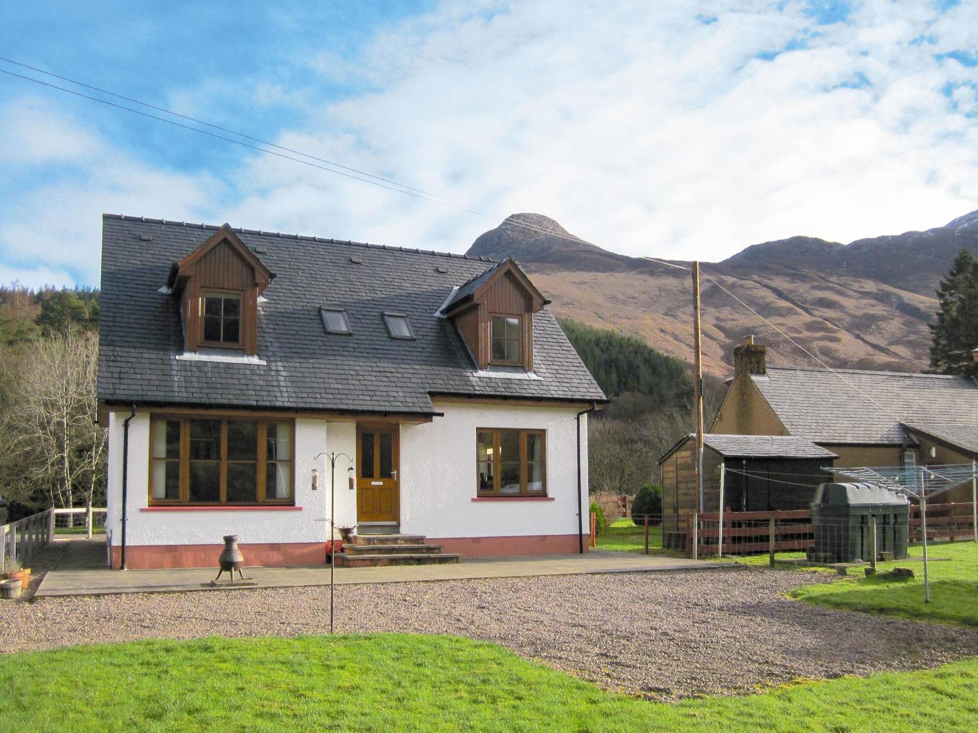 Villa Taigh Seonaig à Glencoe Extérieur photo